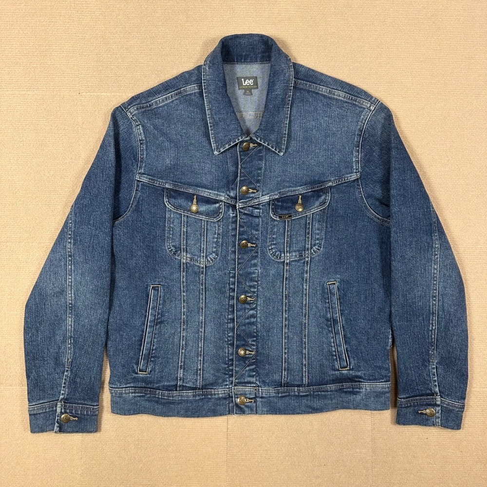 Lee Denim Trucker Jacket Mens XL Blue Extreme Motion Medium Wash Stretch Outdoor